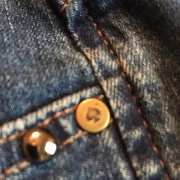 ❤️ (20)ladies size 28 waist embellished crop jeans by Kate spade. Like new - Picture 16 of 16